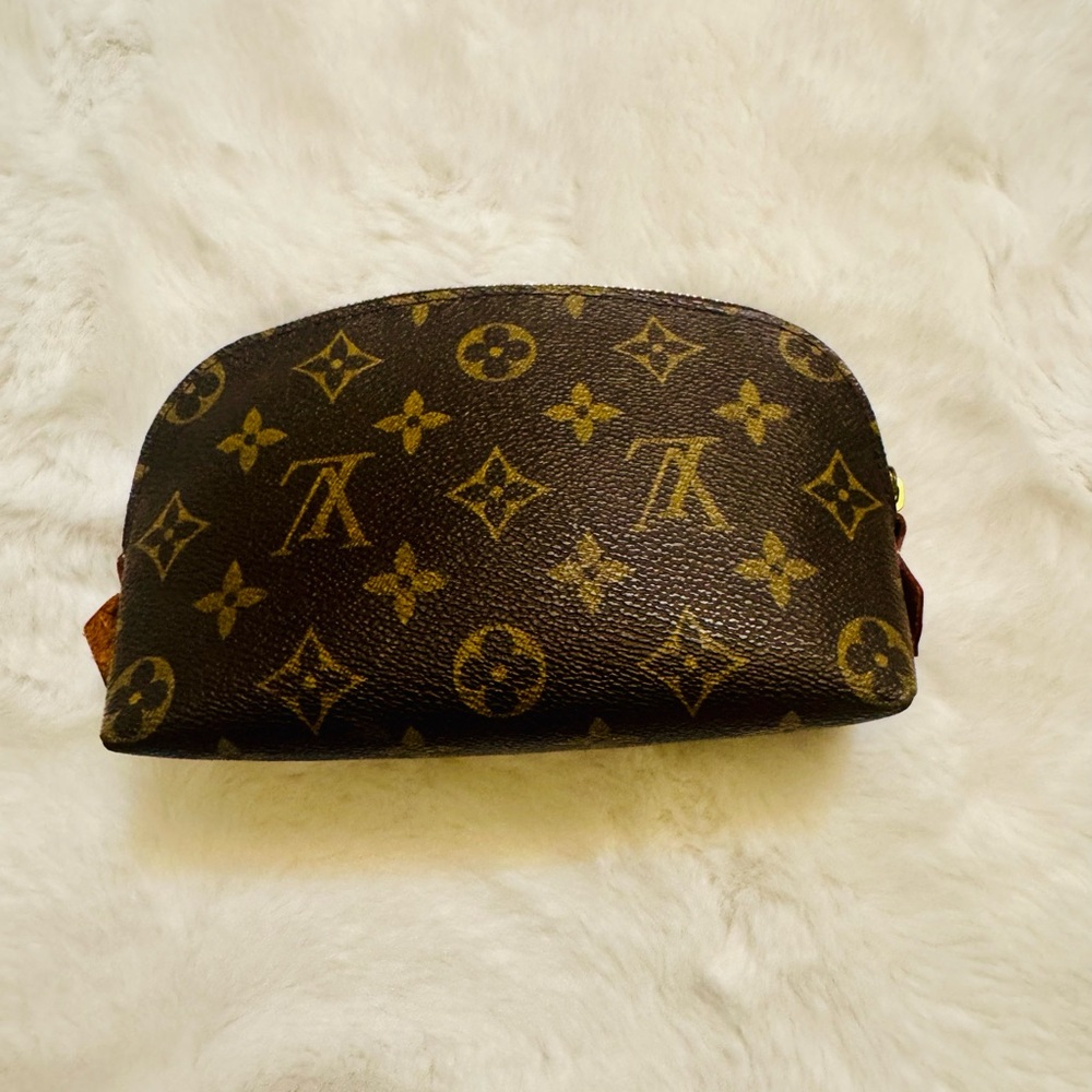 Louis Vuitton Monogram Cosmetic Bag / Pouch - Picture 1 of 10
